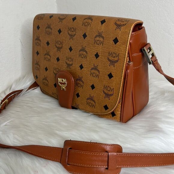 💯Authentic MCM Cognac Flap Flap Shoulder Bag 🍀 - Picture 7 of 17